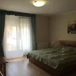 公寓 Muskatli Apartmanhaz *