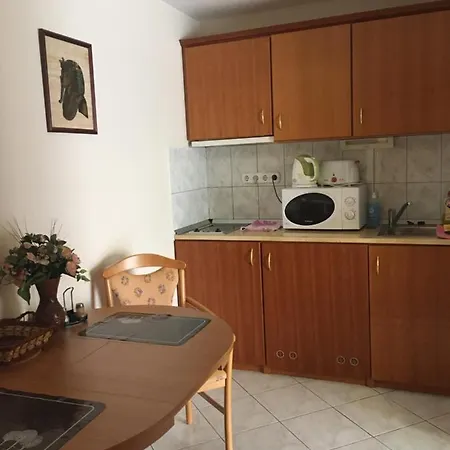 Muskatli Apartmanhaz