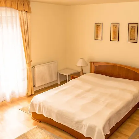 Muskatli Apartmanhaz