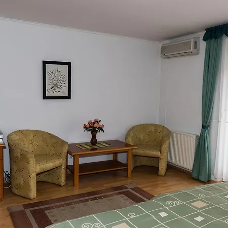 Muskatli Apartmanhaz * Hévíz